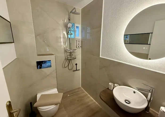 Nivas Apartman *