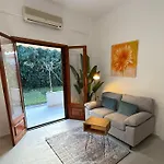 Nivas Pefkochori
